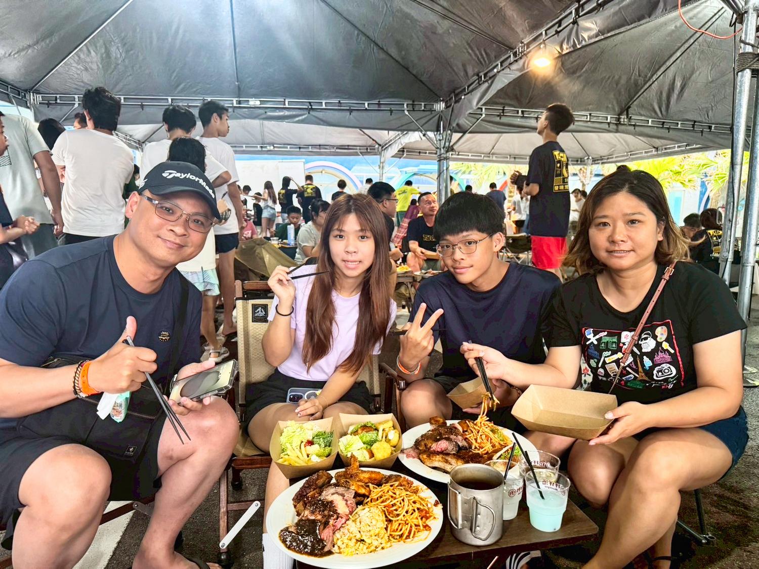 拾趣外燴+車友盛會 外燴美食+熱情的跨國交流派對 海灘趴專屬車友聚會